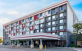 Best Western Plus Toronto Airport Hotel